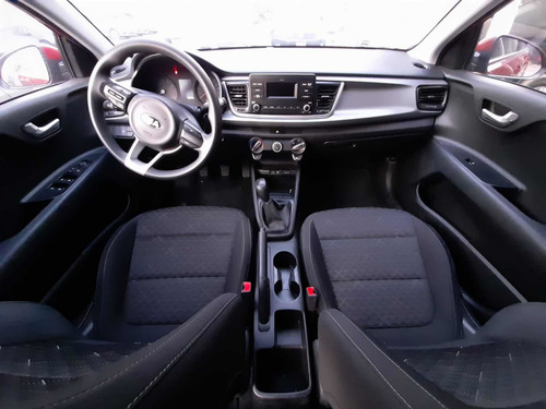 Imagen 11 de 15 de Kia Rio 1.6 L Sedan Mt