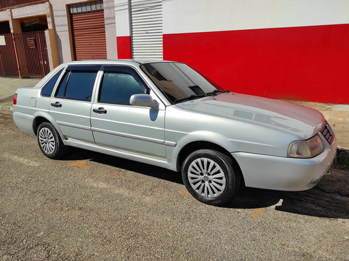 Volkswagen Santana 2000 1.8 4p Gasolina