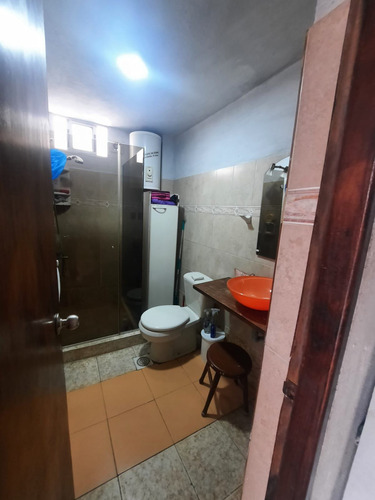 Venta Casa 2 Dormitorios Pocitos Con Cochera