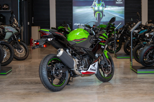 Kawasaki Ninja 400 2025 Promo De Contado.