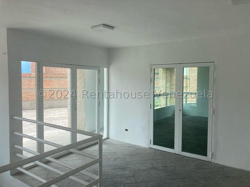 Apartamento En Venta En El Solar Del Hatillo   #24-22599