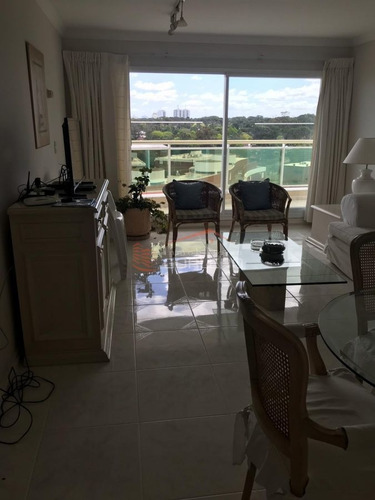Imagen 3 de 24 de Apartamento En Venta Temporario Playa Mansa 3 Dormitorios