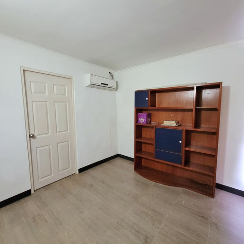 Imagen 9 de 13 de Townhouse Equipado/c.r Ciudad Real, Barcelona