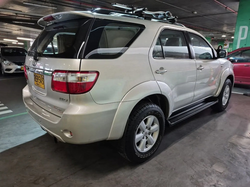 Toyota Fortuner 3.0 Sr5