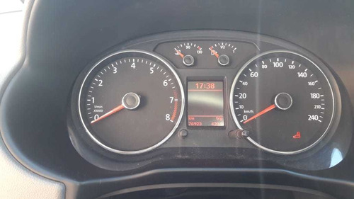 Volkswagen Voyage 1.6 Highline 101cv Ll Aw 2015