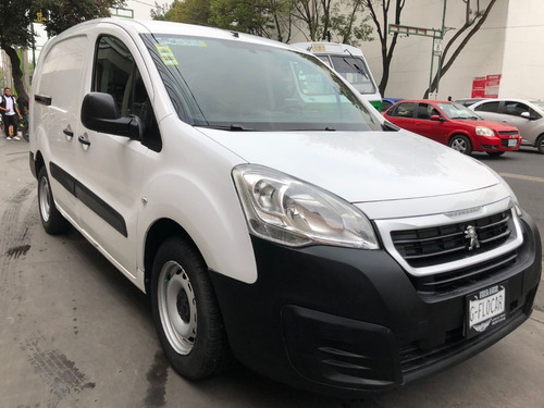 Imagen 10 de 15 de Peugeot Partner 2019