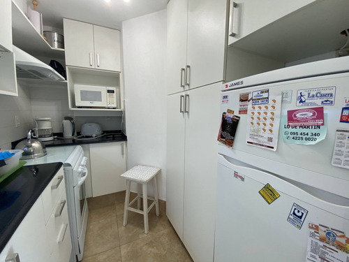 Venta De Apartamento 3 Dormitorios. Península