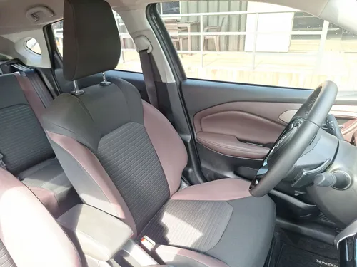 Suzuki Fronx HB 4X2 GLX AT