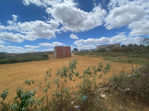 Terreno Em Ótima Localização