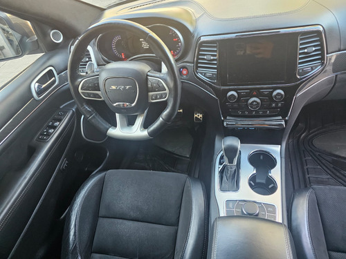 Jeep Grand Cherokee 6.4 Srt-8 At