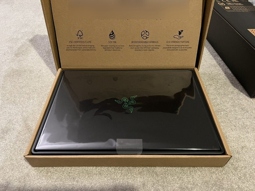 Imagen 2 de 4 de Razer Blade 14 Qhd 165hz Ryzen 9 6900hx Geforce Rtx 3070 Ti7
