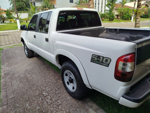 Chevrolet S10 2.4 Advantage Cab. Dupla 4x2 Flexpower 4p