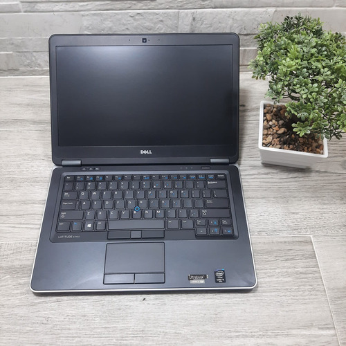 Laptop Dell Latitude E7440 Core I7 De 4ta 8gb Ram, 256gb Ssd (Reacondicionado)