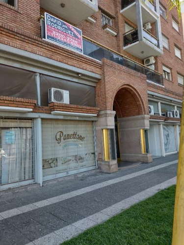Imagen 3 de 10 de Departamento De 2 Ambientes Al Frente En Venta - Moron Norte