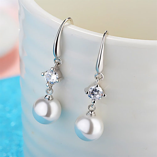 Pendientes Colgantes Dorados Plateados Y Modernos De Calidad