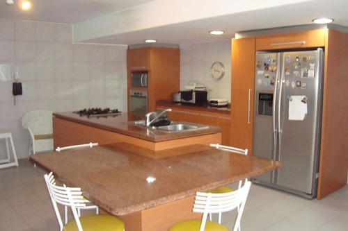 Imagen 6 de 16 de Hermosa Casa Mùltinivel En Venta Prados Del Este Mls #21-894