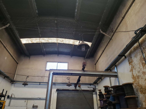 Imagen 2 de 8 de Galpon En Venta En Avellaneda Apto Camion