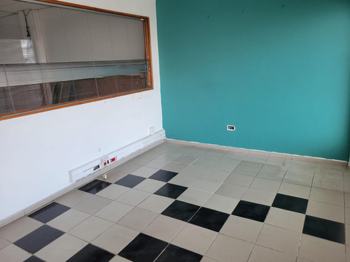 Alquiler De Local Comercial 85m2 En Gazcue