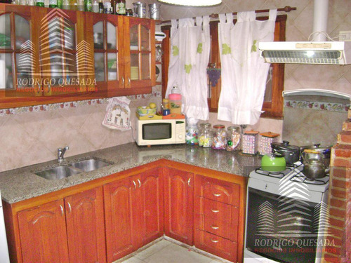 Amplia Casa Sobre Av Tucuman En San Bernardo - Permuta Por 2 Unidades!!