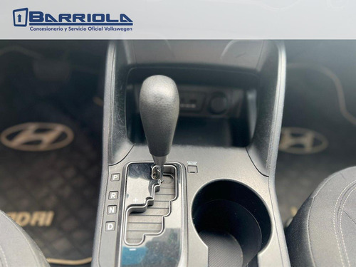 Imagen 23 de 25 de Hyundai Tucson 2wd Gl 6a/t Excelente Estado! - Barriola