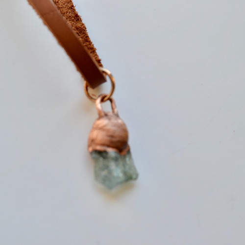 Imagen 6 de 6 de Collar Piedra Preciosa Peridoto Verde Con Cuero, Cod1