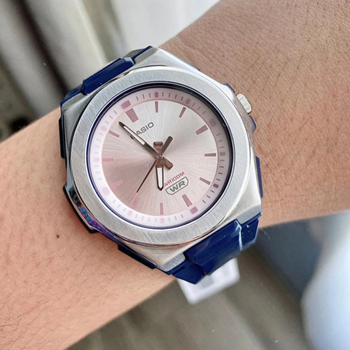 Relógio Casio Feminino Collection Lwa-300h-2evdf