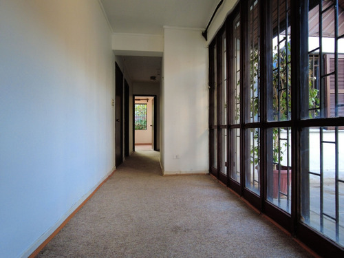 Imagen 7 de 22 de En Venta Casa En Sector Estratégico A Una Cuadra De Vitacura