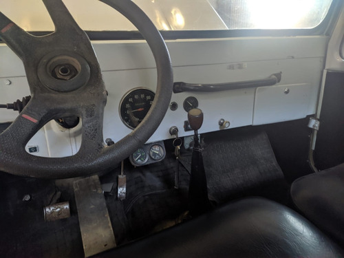 Imagen 8 de 13 de Jeep Ika 1974