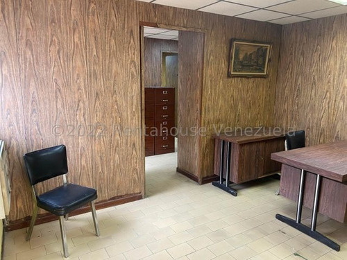 Imagen 4 de 10 de Comercial En Venta Centro Mls #23-12640 M.m