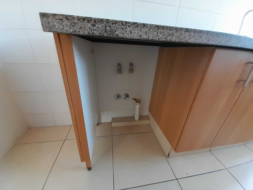 Como Nuevo 2 Dormitorios, 2 Baños (93710)