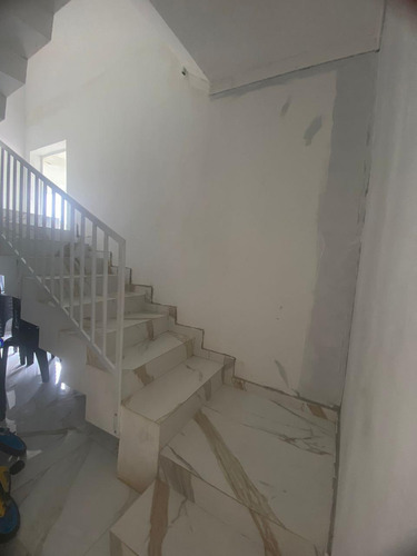 Sítio Santa Isabel Divisa Com Igaratá Casa Muito Nova