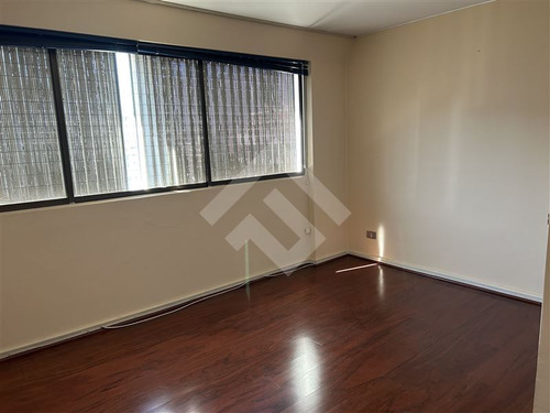 Departamento En Venta De 4 Dorm. En Las Condes