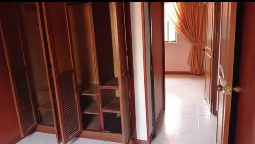 Venta Apartamento Piso Quinto Sin Asensor Barrio Troncal