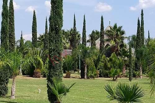 Finca Campestre En Venta / Valle Verde Gto. / Muy Cercano A Libramiento Sur-pte De Queretaro