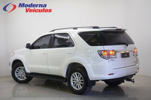 Toyota Hilux Sw4 3.0 Srv 4x4 7 Lugares 16v Turbo