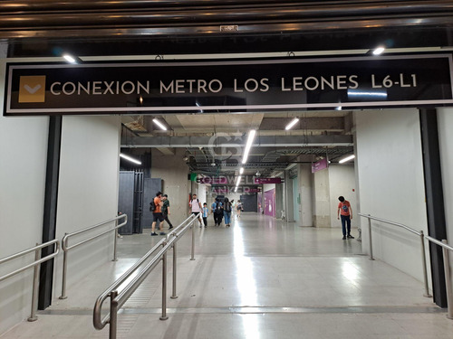 Local Comercial, Conexión Directa A Metro Los Leones