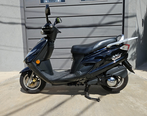 Suzuki An 125