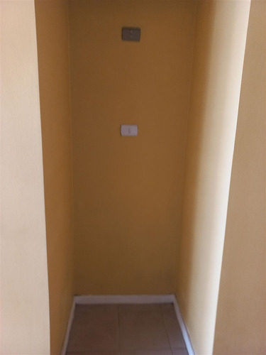 Departamento En Arriendo De 2 Dorm. En Dieciocho 715
