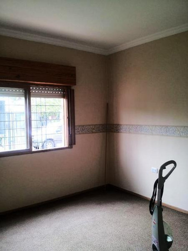 Imagen 3 de 13 de Casa - Barrio Parque Leloir