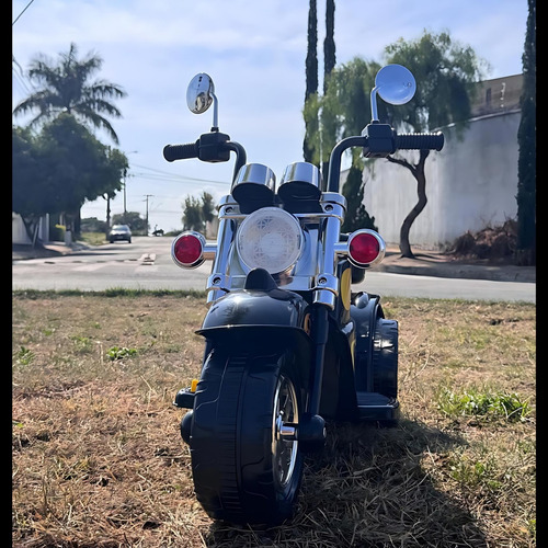 Mini Moto Elétrica Infantil Baú Interativa Motinha Com Luz Cor Preto Voltagem Do Carregador 6 Volts