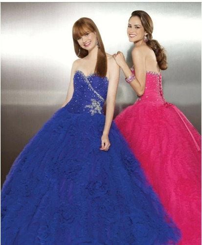 Imagen 7 de 10 de Alquiler De Vestidos 15 Años Bodas Graduaciones Caracas Fin