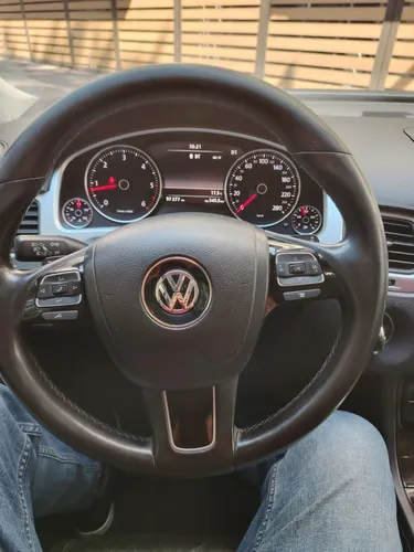 Volkswagen Touareg 3.0 V6 Tipt Tdi Climatronic 4x4 At