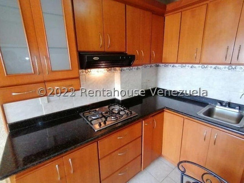 En Venta Acogedor Y Confortable Apartamento Tipo Estudio, Maritza L. Luminoso, Ventilado, Con Agradable Vista Panoramica, 2 4 6 3 4 1 Cuenta Con Sala De Fiesta.