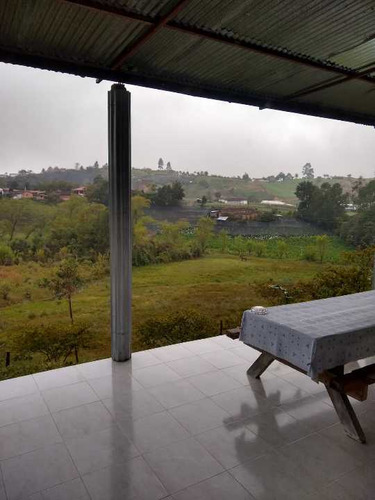 Linda Casa Finca En Venta En El Carmen De Víboral Y Buena Topografía.