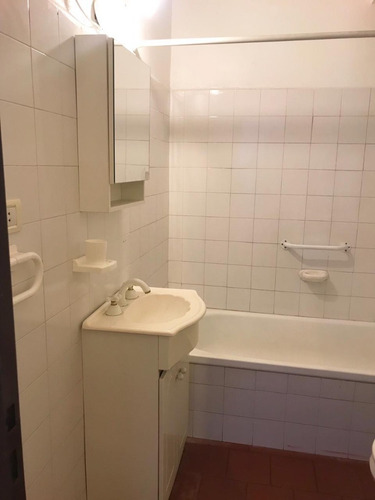 Departamento De 4 Ambientes A La Calle Zona Constitución Id 15319