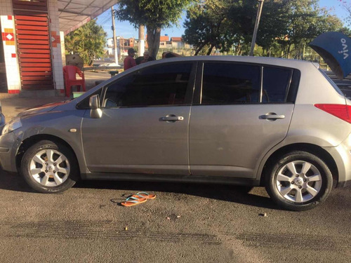 Nissan Tiida 2009 1.8 S Flex Aut. 5p