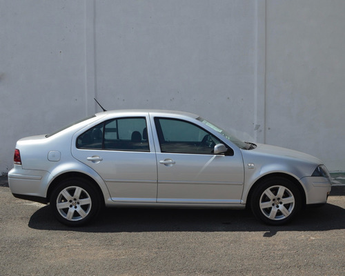 Imagen 6 de 10 de Volkswagen Clasico Sport Std