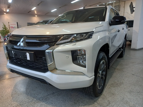 Mitsubishi L200 Black Edition 4x4 At 2.4 Turbo Diesel 0 Km. 