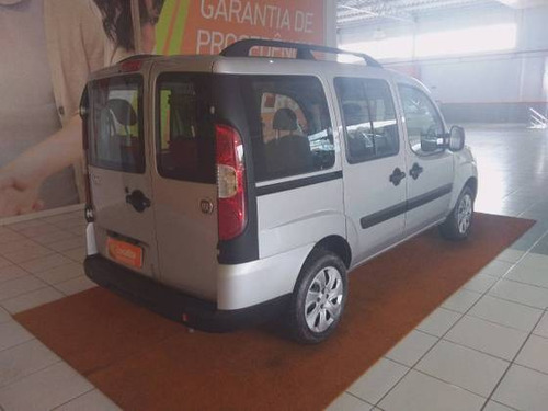 Imagem 7 de 15 de Fiat Doblò 1.8 Mpi Essence 7l 16v Flex 4p Manual