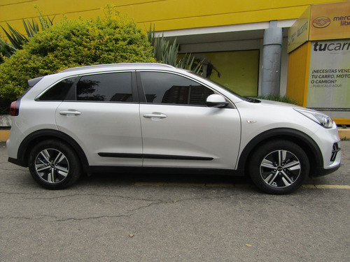 Kia Niro 1.6 Hybrid At